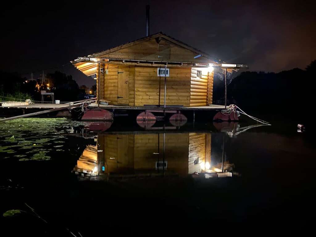 Добрая баня на воде