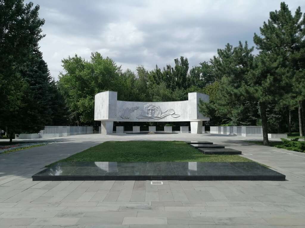 Мемориальный комплекс Павшим воинам