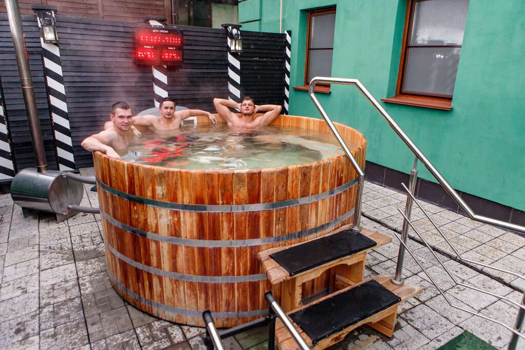 Паровозовъ