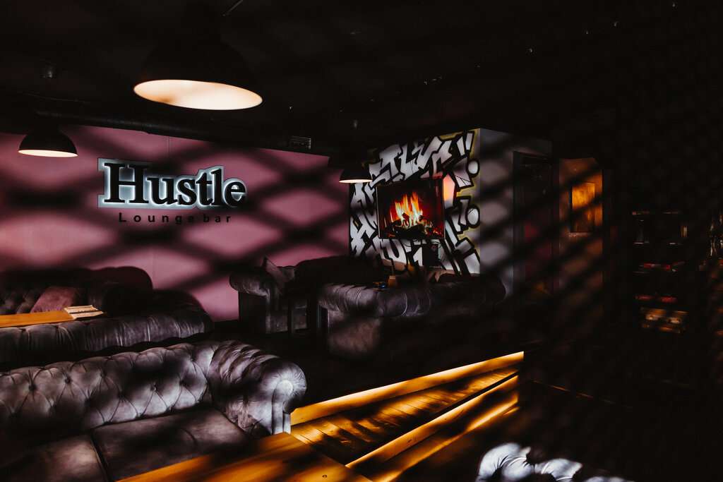 Hustle Lounge Bar