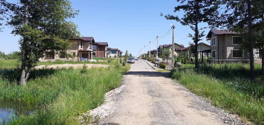 Земляникино Village