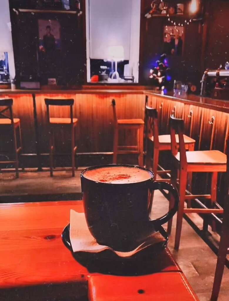 Дом у дороги