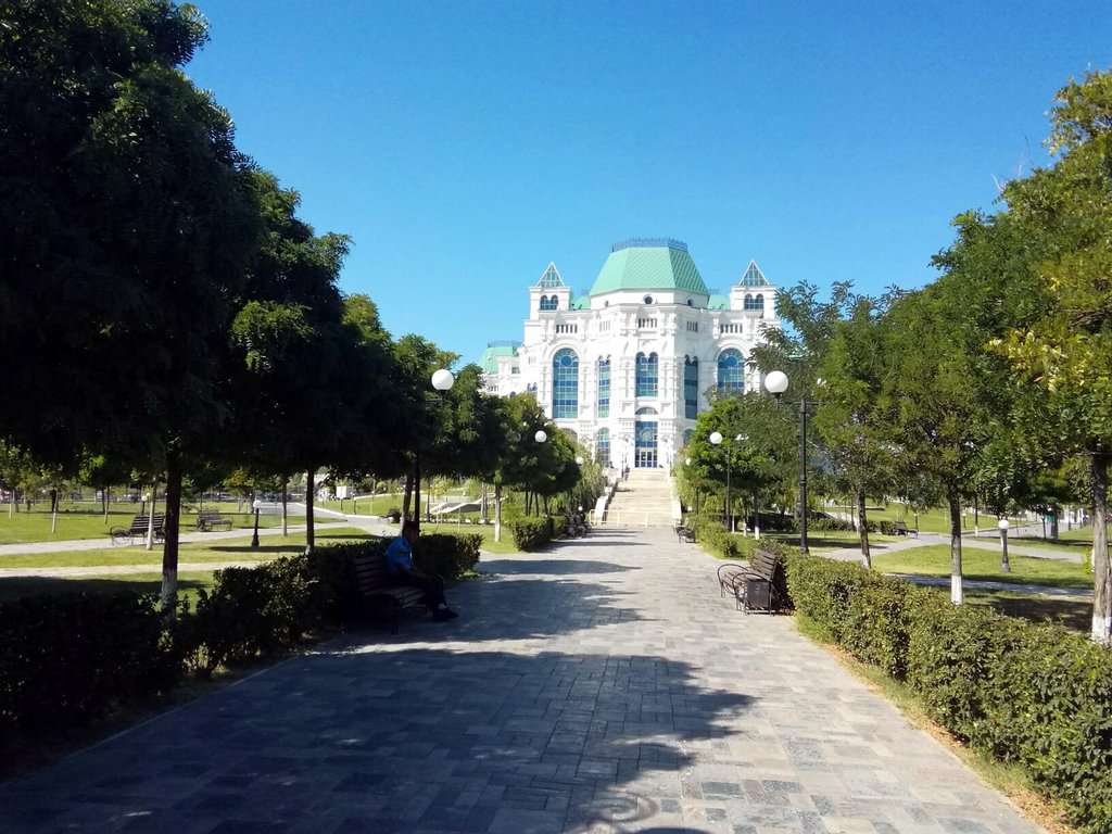 Театральный парк