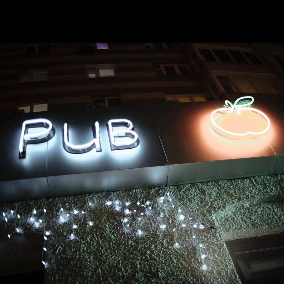 Big Apple Pub