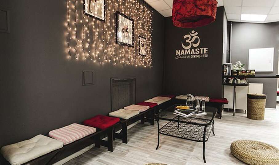 Бикрам йога