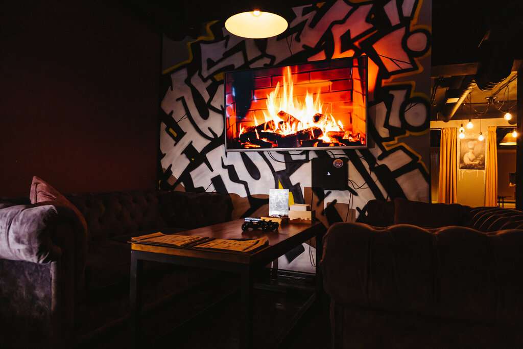 Hustle Lounge Bar