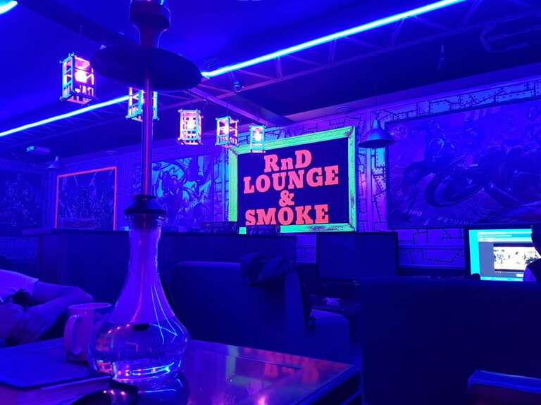 Rnd lounge & smoke