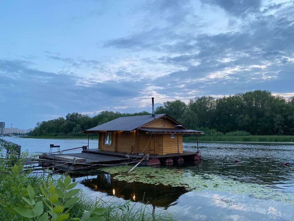 Добрая баня на воде