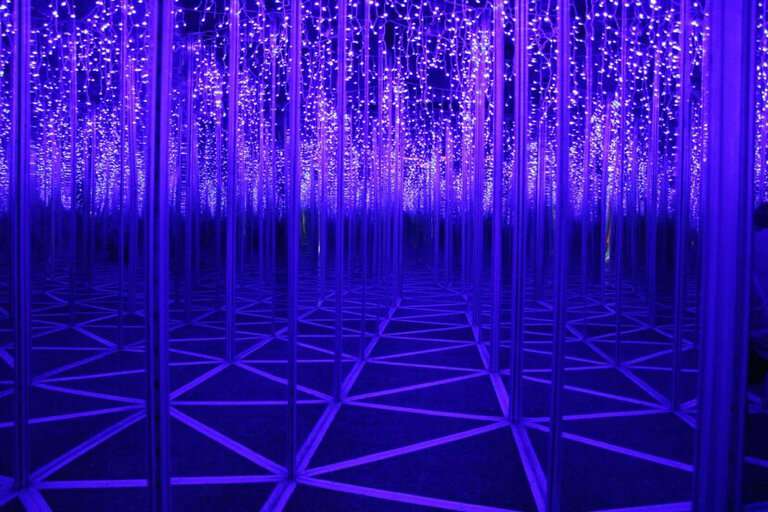 Зеркальный лабиринт