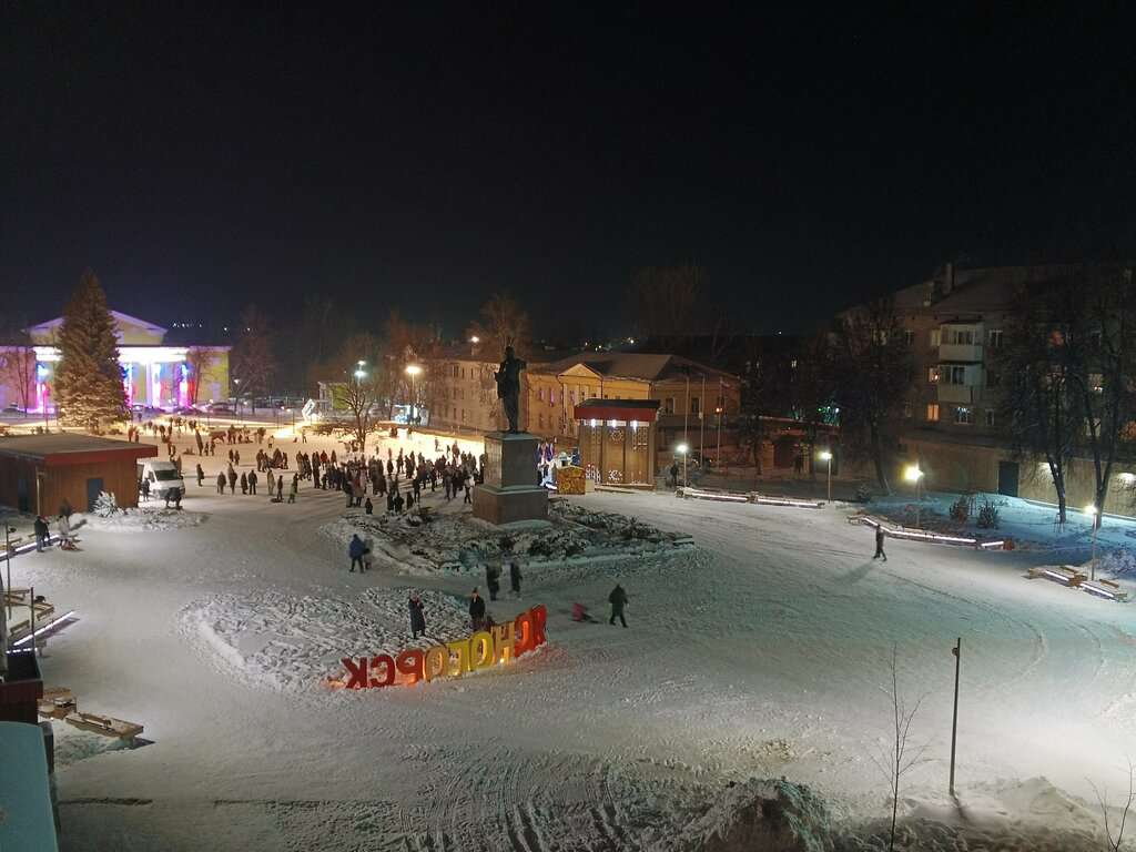 Памятник В. И. Ленину