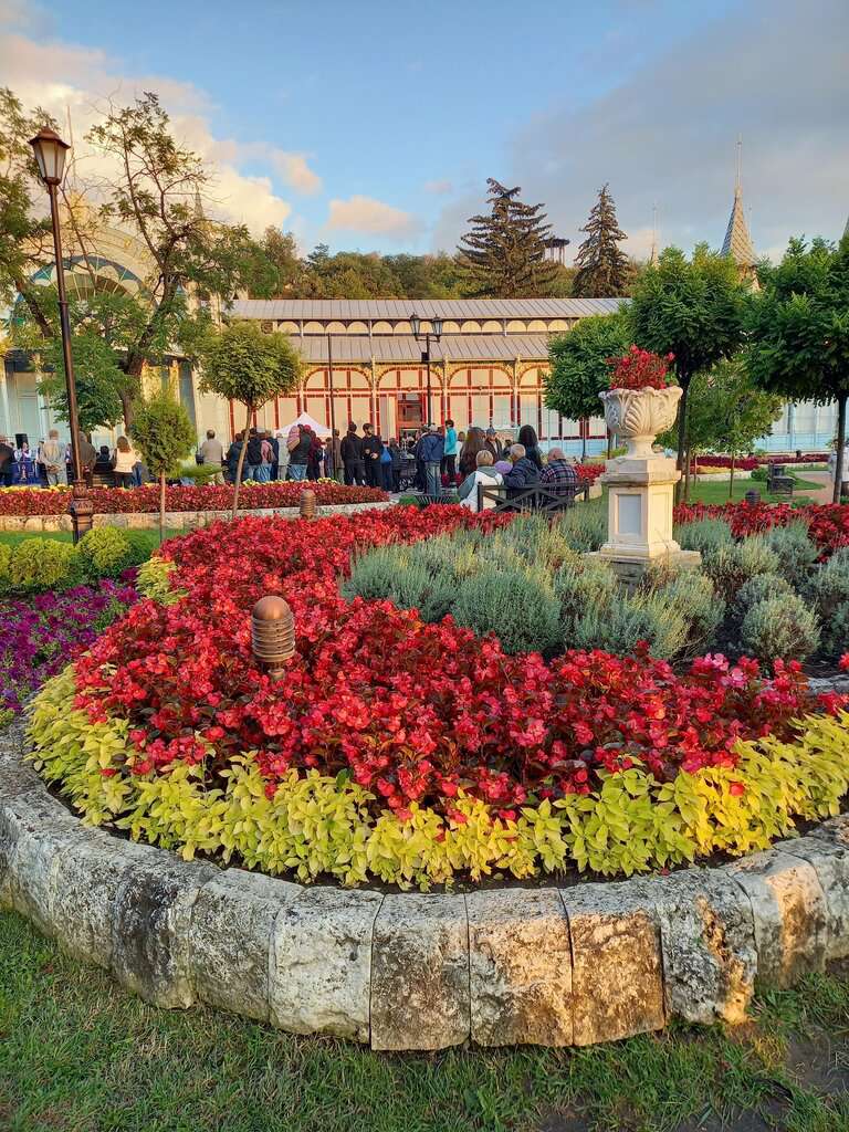 Здание Лермонтовских ванн