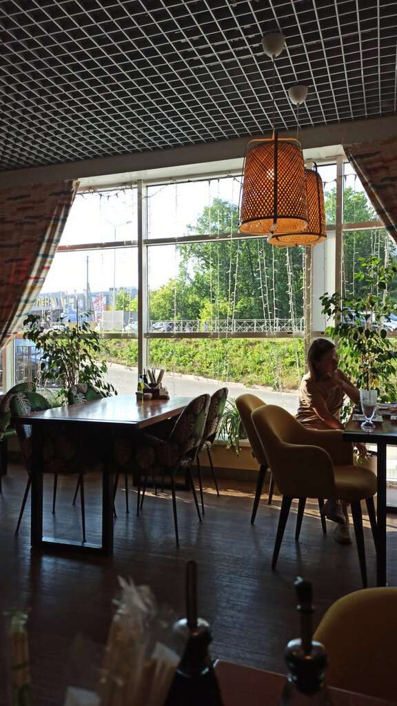 Pepe & Roni, семейное кафе