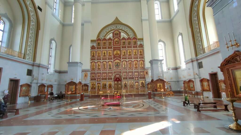 Покровский кафедральный собор города Владивостока