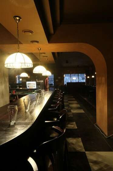 Gatsby's bar and grill