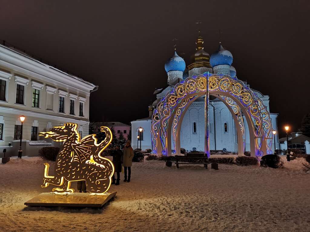 Площадка за Благовещенским собором Казанского Кремля
