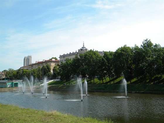 Черное озеро