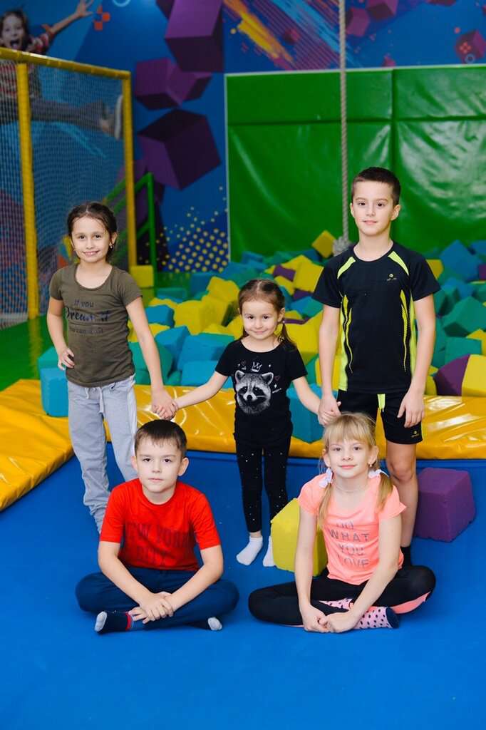 Батутный парк ZkidZ Club