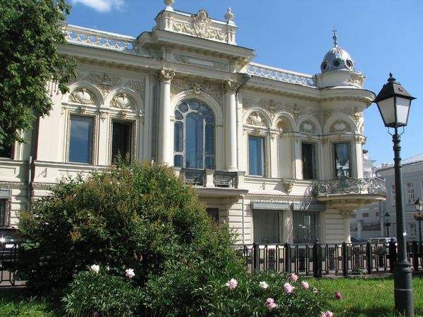 Дом Ушковой