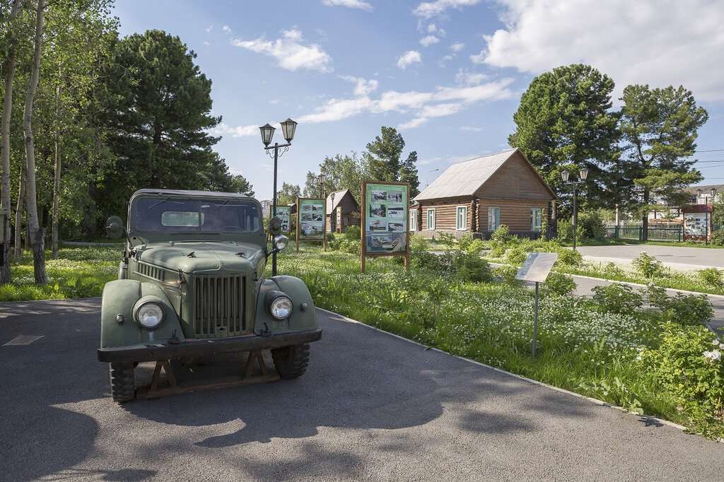 Мемориальный комплекс геологов первопроходцев Дом Ф. К. Салманова