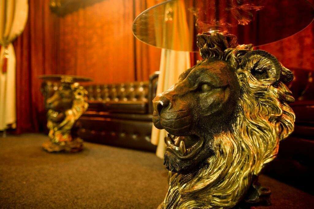 Мужской клуб Корона