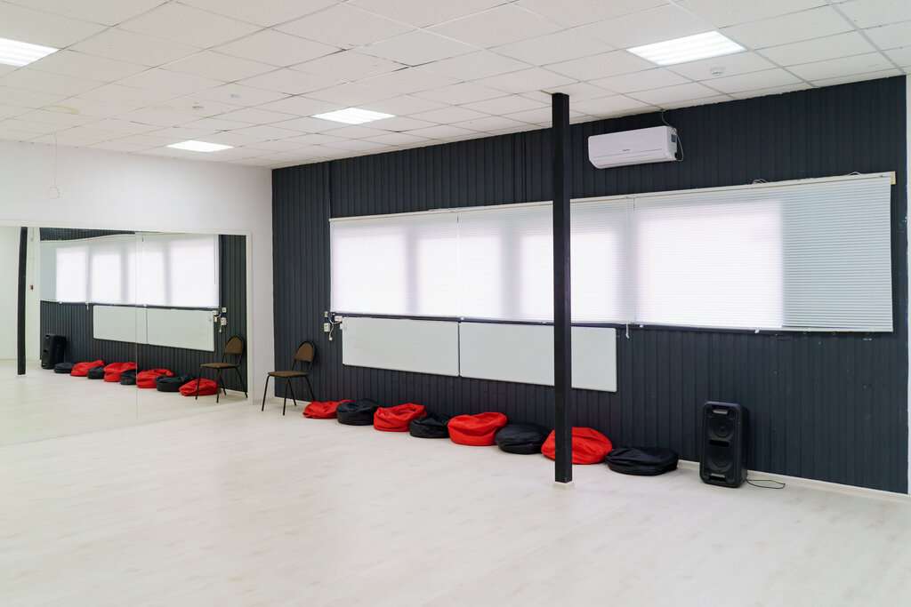 Танцевальный центр Leader Dance