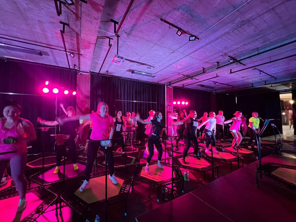 Джампинг фитнес