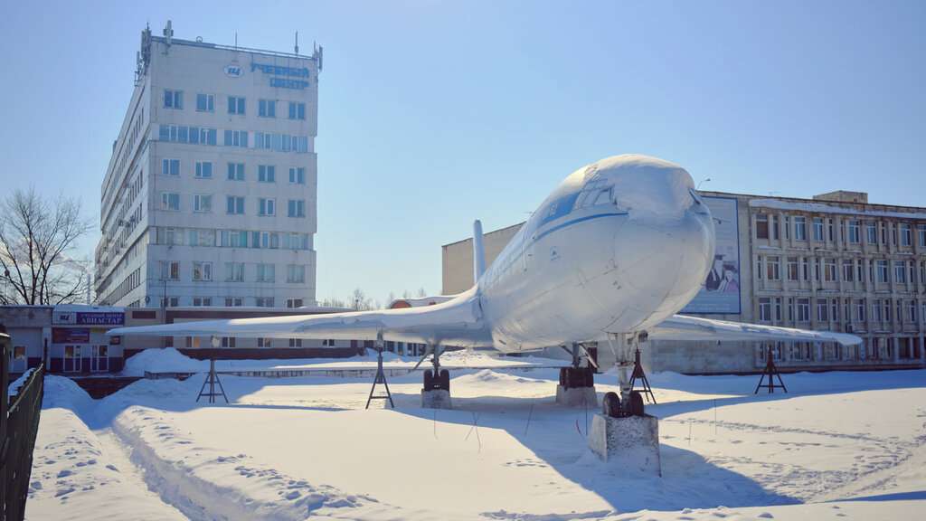 Самолeт Ил-62