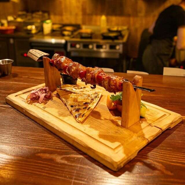 Gараж бар&гриль