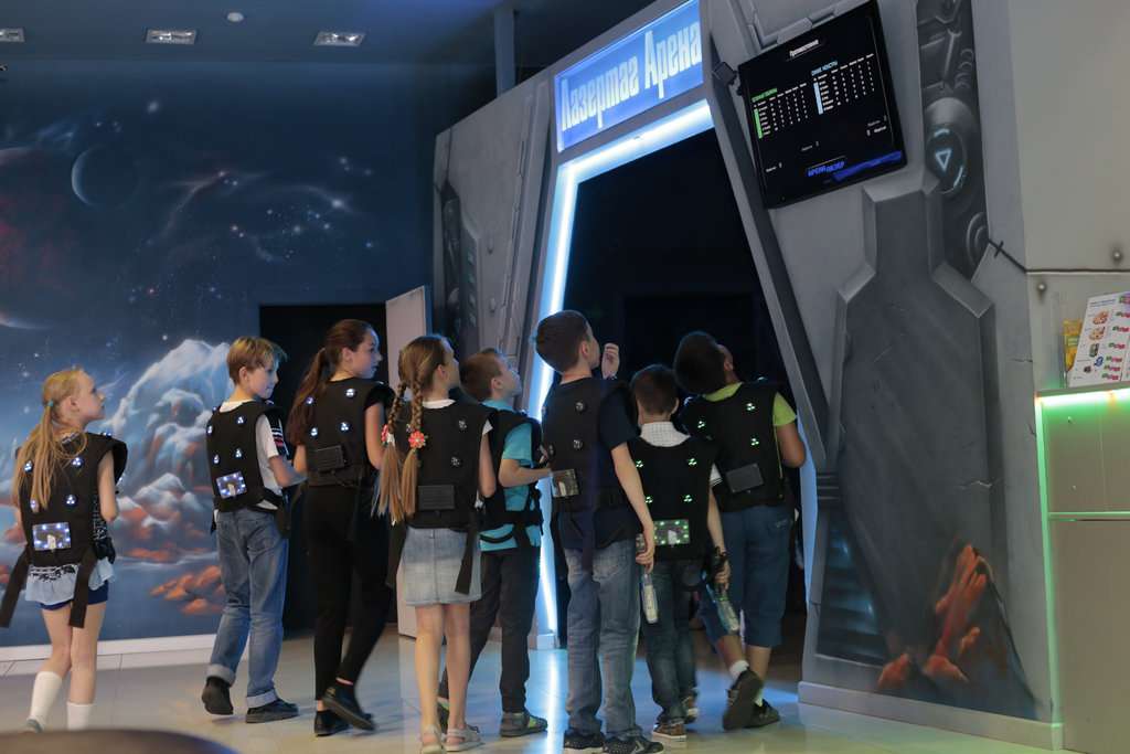 АренаЛазер праздники в лазертаге