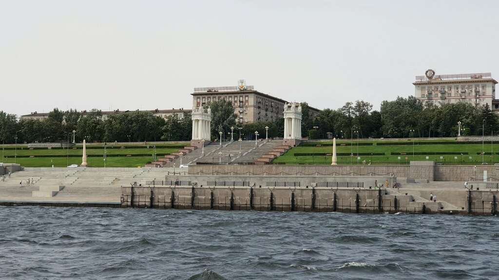 Центральная лестница