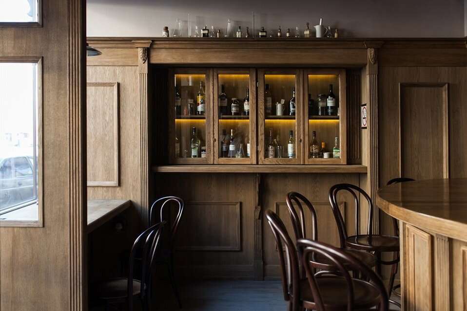 Apotheke Bar