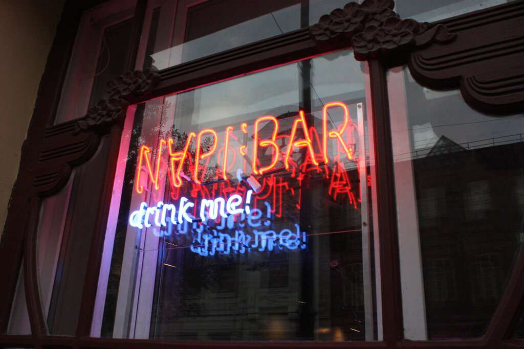 Napi: Bar