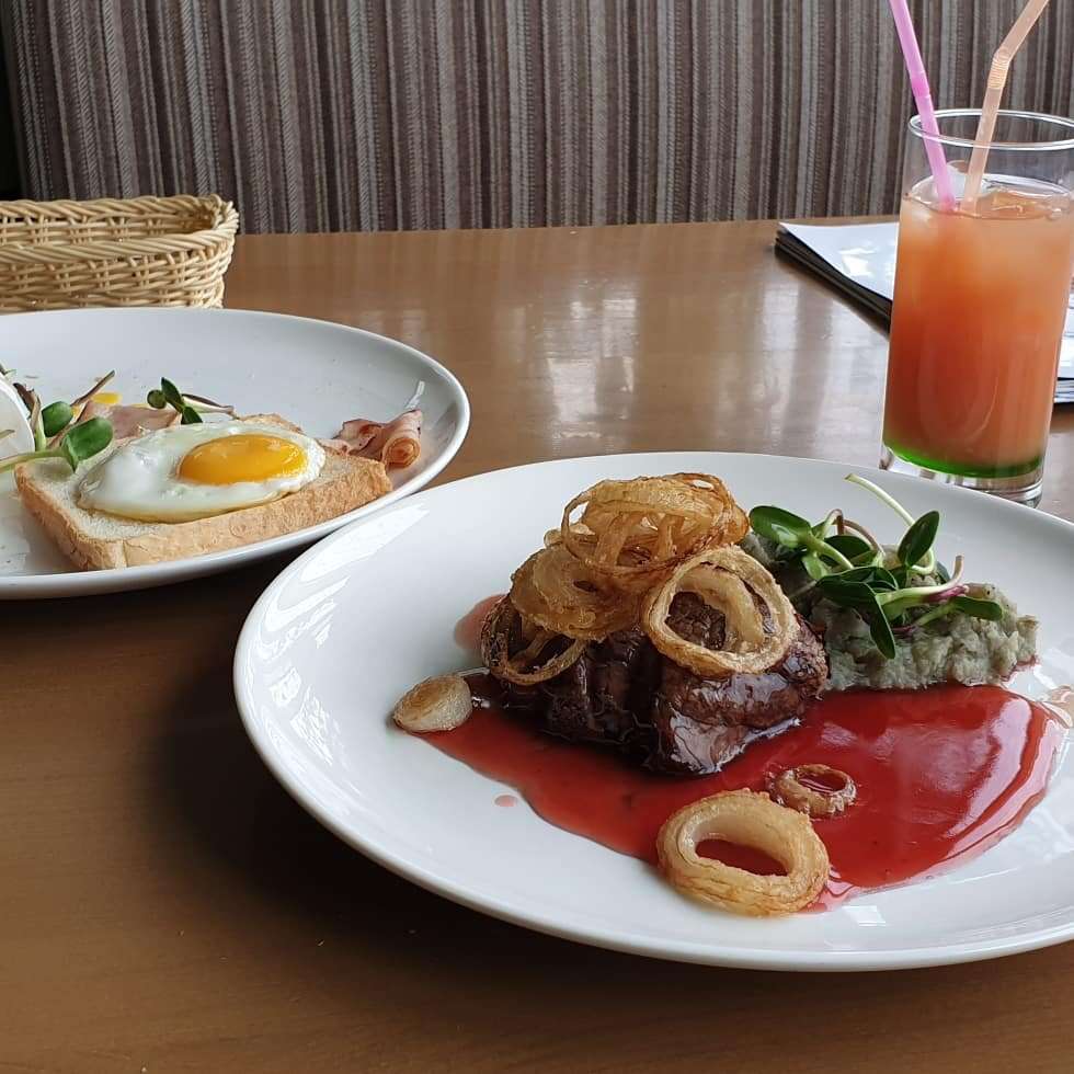 Coffee Hall Panorama