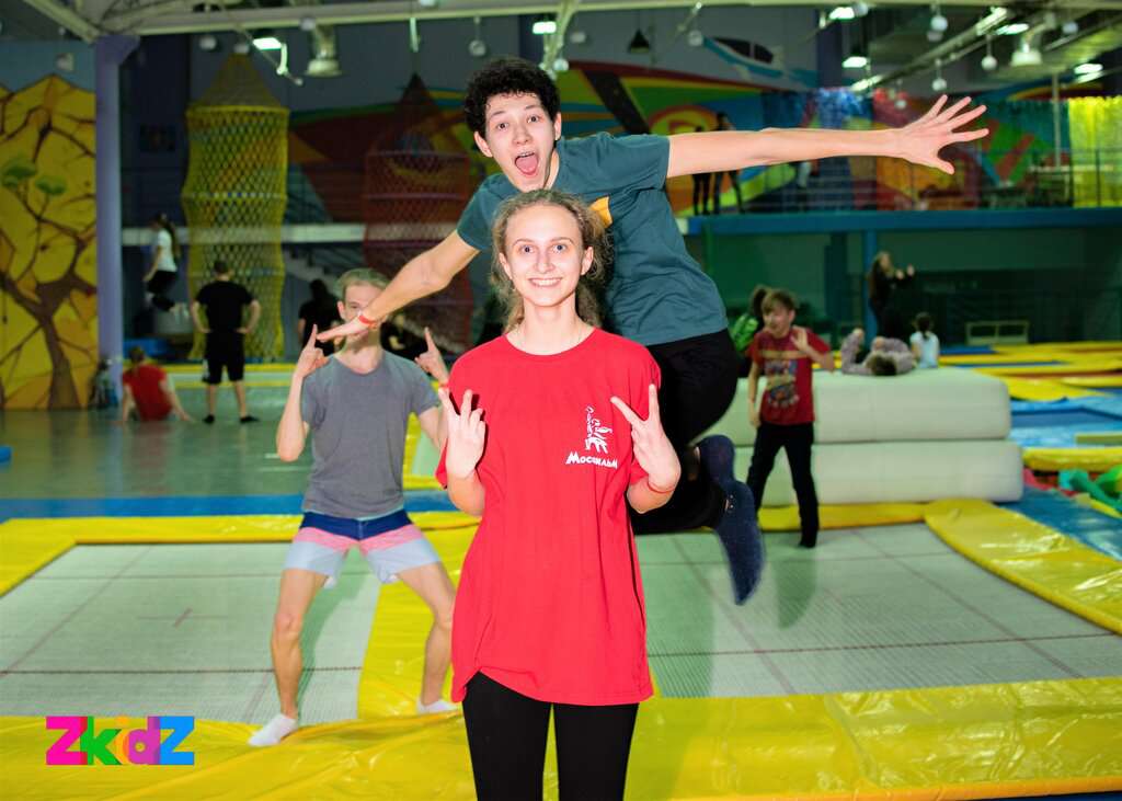 Батутный парк Zkidz Club