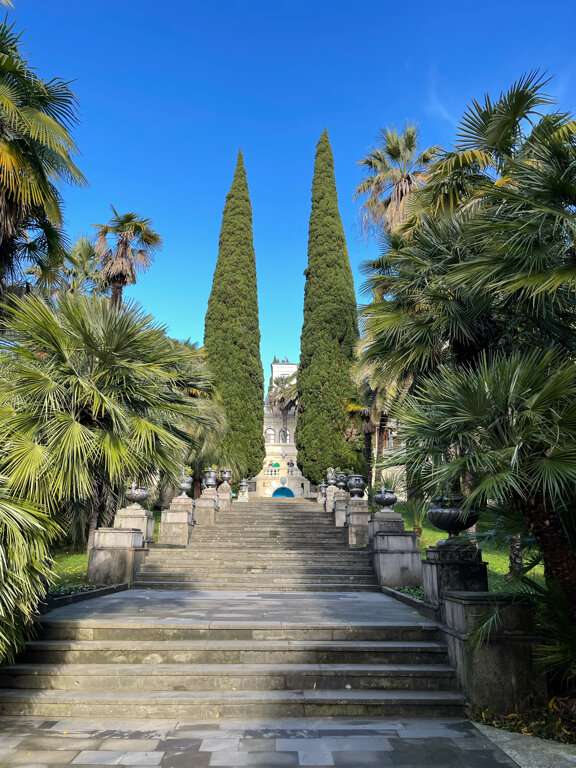 Дендрарий, Южные ворота