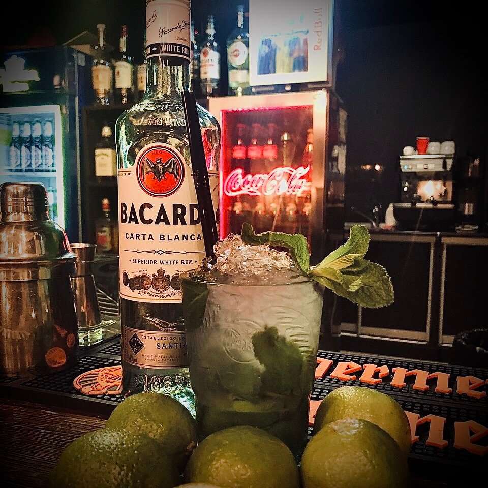 Караоке-бар Бузер