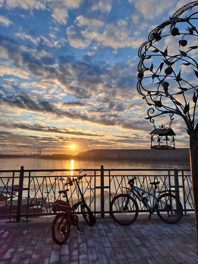 Набережная у Московской площади