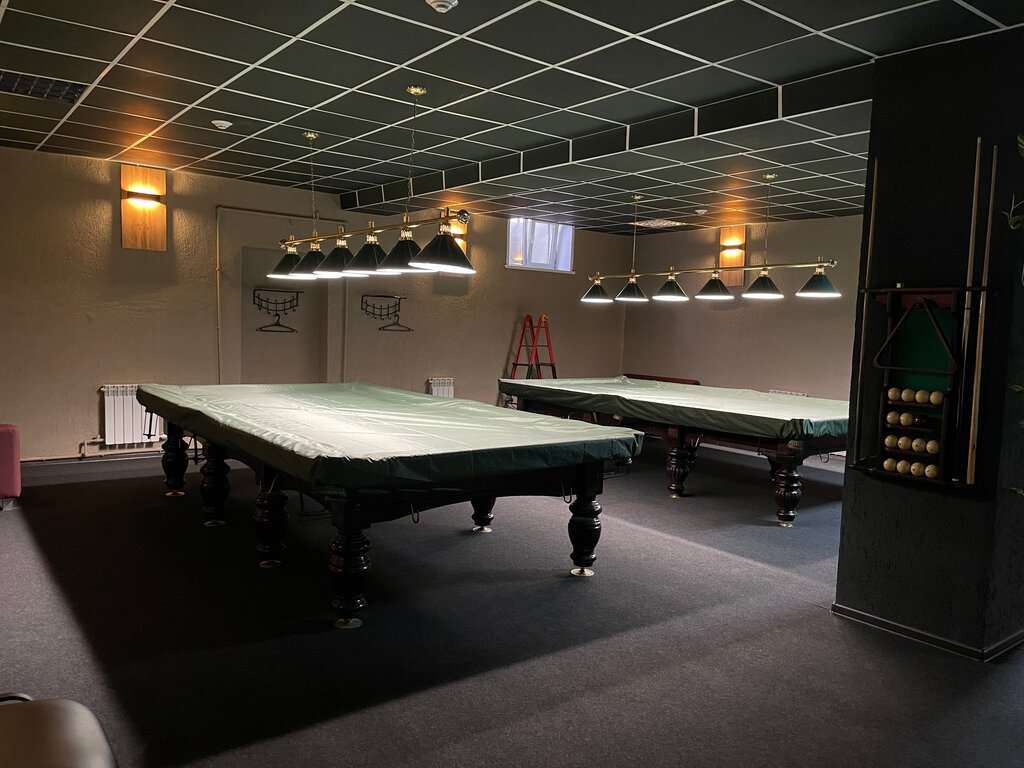 Бильярдный зал