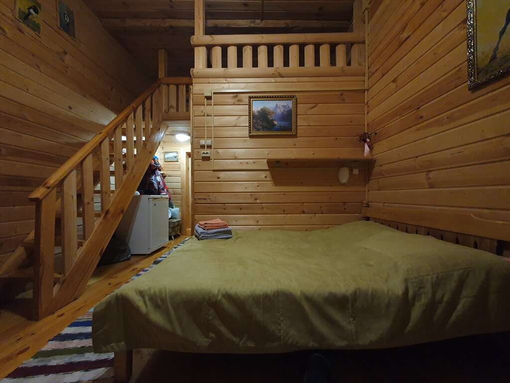 Серая лошадь