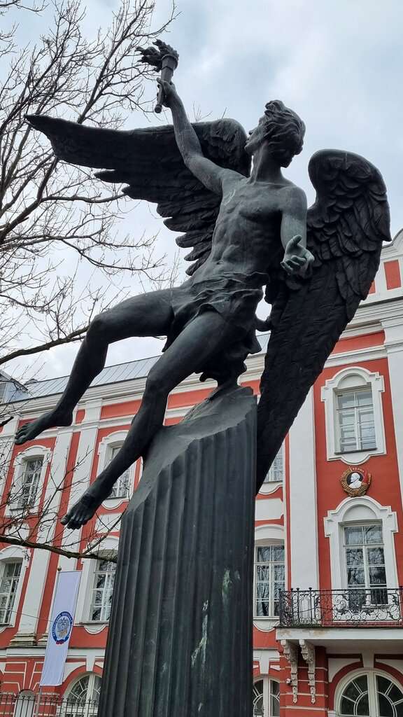 Здание Двенадцати коллегий