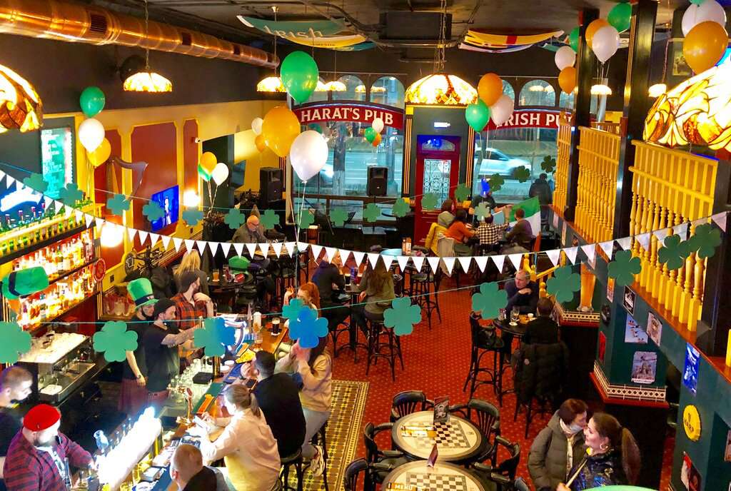Harat’s pub