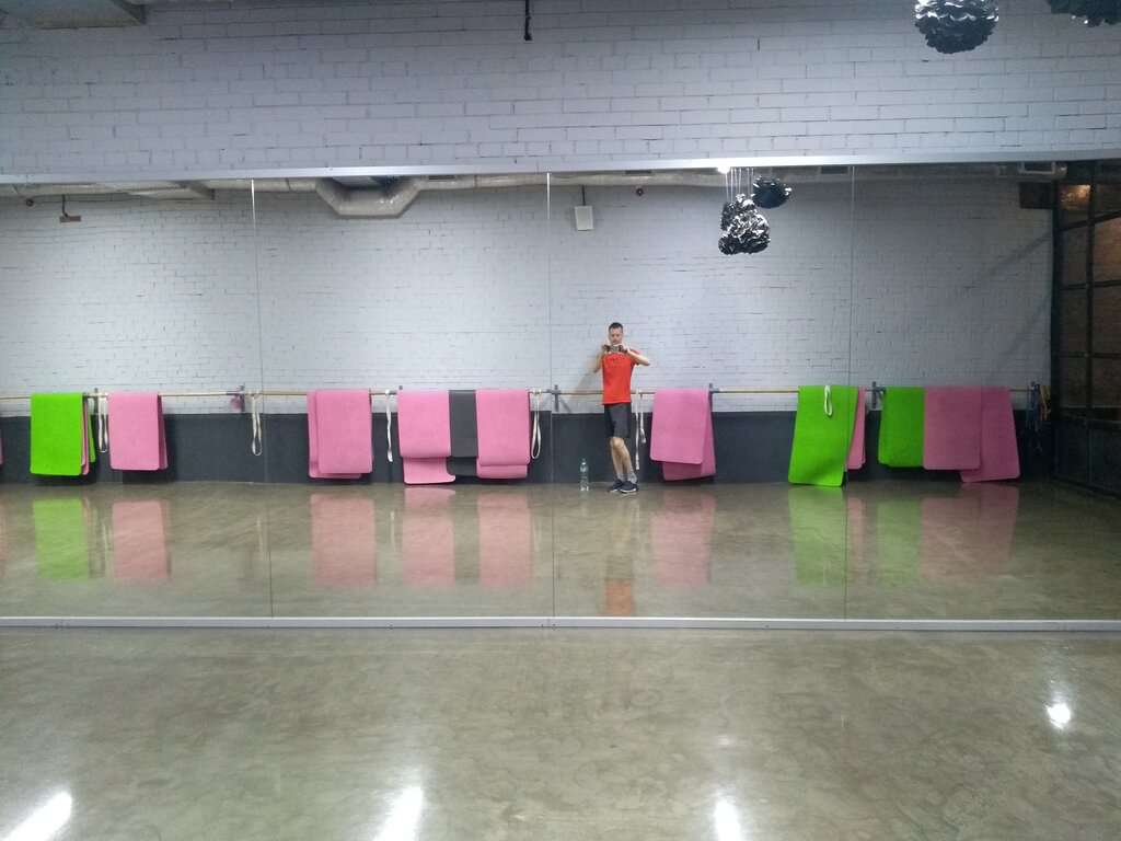 BackStage CrossFit