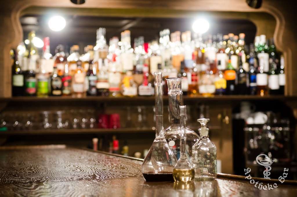 Apotheke Bar